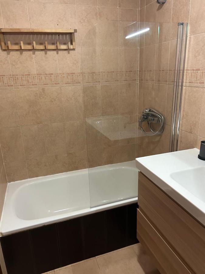 Apartamento Proximo Al Centro De 2 Dormitorios Con Piscina. Sevilla Dış mekan fotoğraf