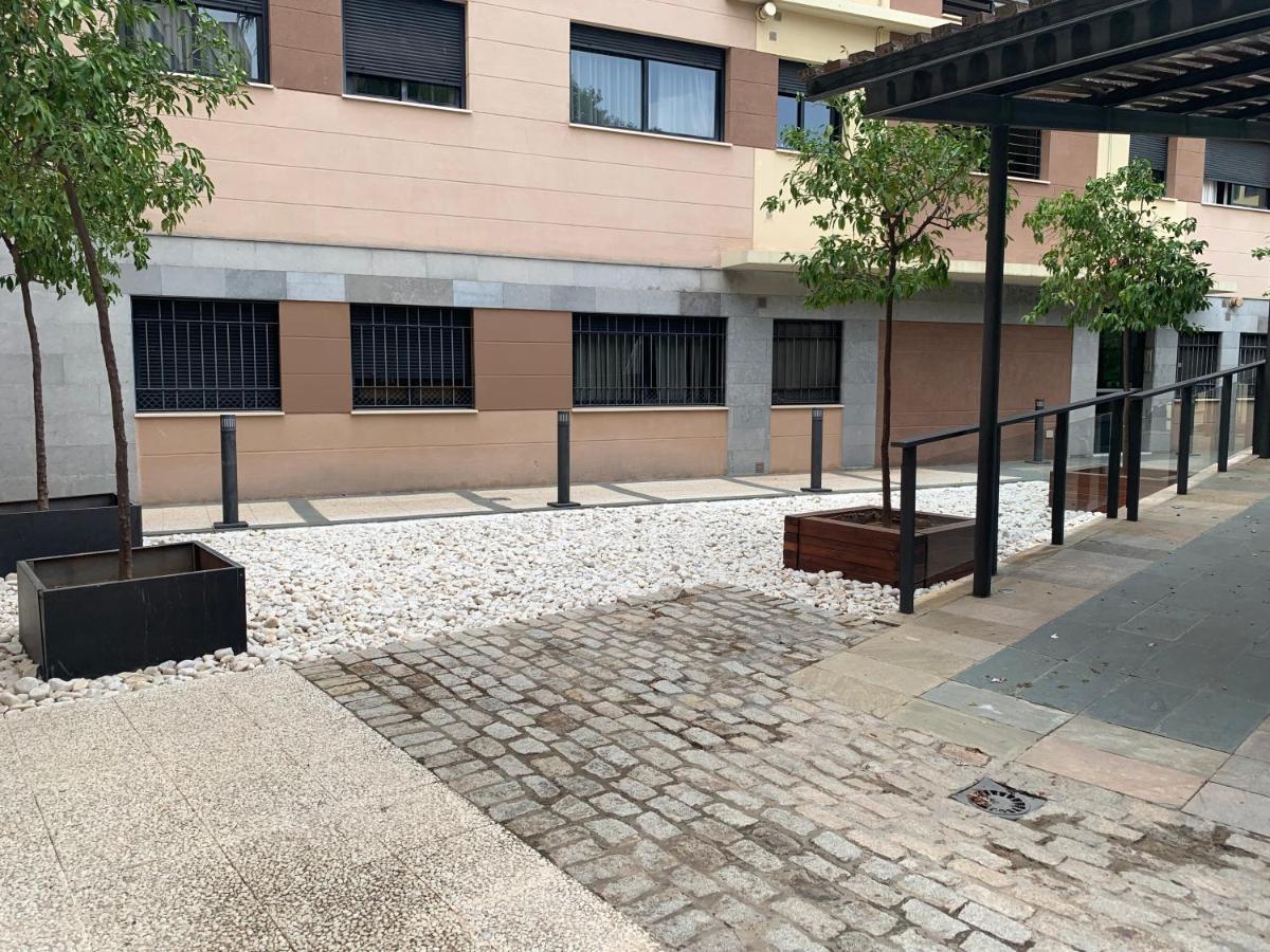 Apartamento Proximo Al Centro De 2 Dormitorios Con Piscina. Sevilla Dış mekan fotoğraf